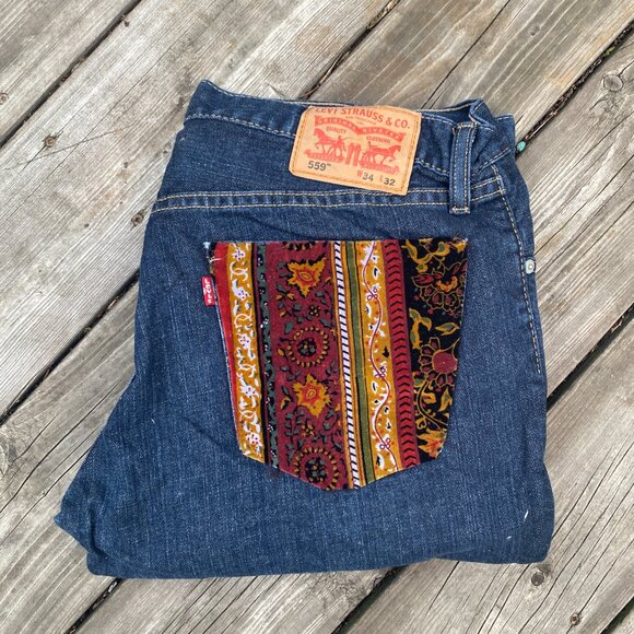 Vintage Levi Strauss Velvet Embroidered Jeans Size 34 / 32 Blue - Picture 2 of 7
